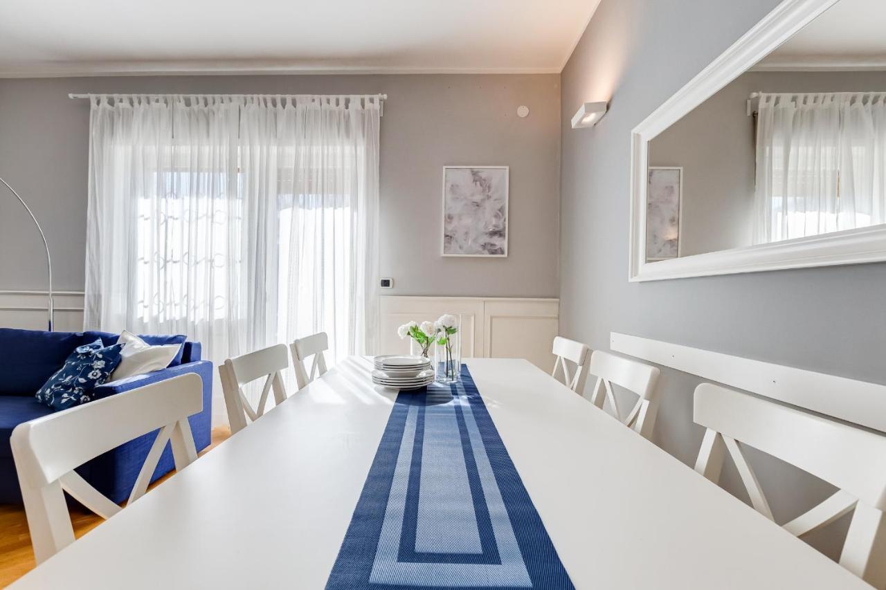 Apartment Bmga L Incredible 3bdr With Balcony In Center Rom
